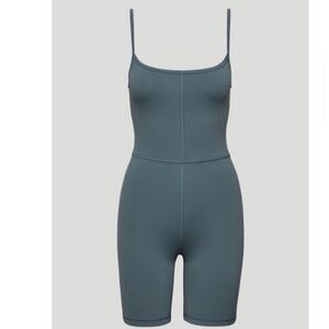 Aritzia Wilfred free divinity 7” romper size XS